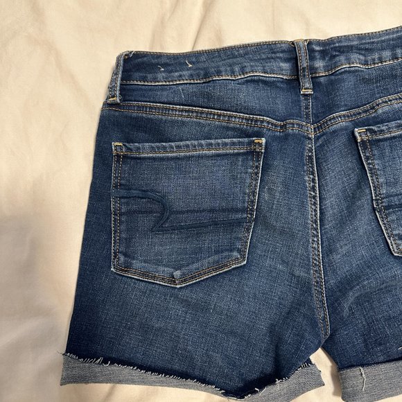American Eagle Outfitters blue jean shorts - size 8 US - Picture 7 of 7